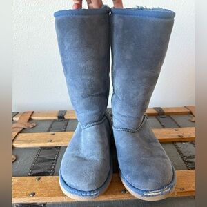 Blue kids Ugg boots